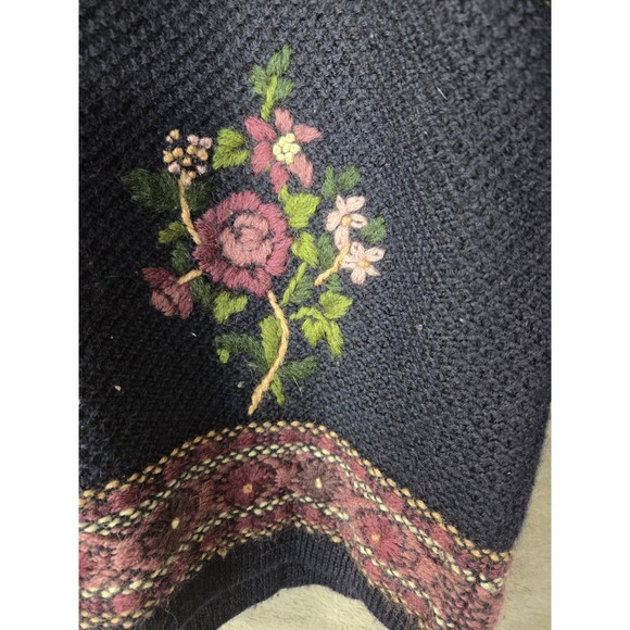 Vintage Laura Ashley Wool Navy Pink Floral Pattern Knit Sweater Medium - Picture 2 of 5
